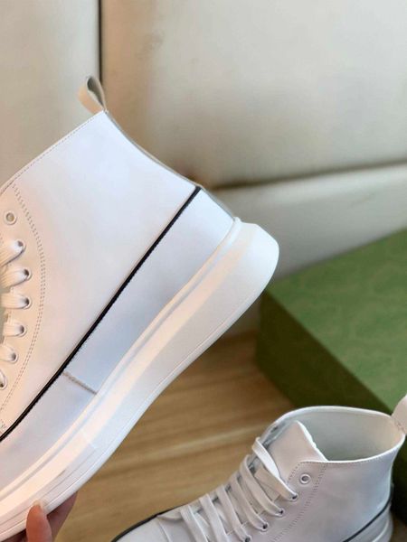 2022 new men's luxury design non-slip casual shoes breathable high-lace-up sneakers comfortable size 38-44 sell athletic fast sale hot, Black
2022 new men's luxury design non-slip casual shoes breathable high-lace-up sneakers comfortable size 38-44 sell athletic fast sale hot, Black