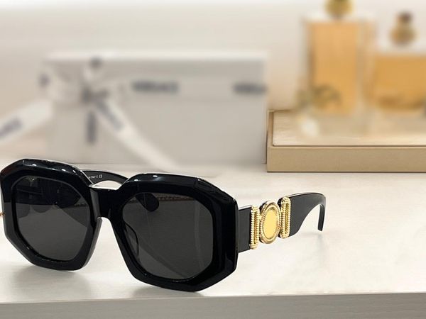 designer sunglasses for men women sun glasses siamese square fashion retro trend gold frame glass lens eyewear for 4 color optional, White;black
designer sunglasses for men women sun glasses siamese square fashion retro trend gold frame glass lens eyewear for 4 color optional, White;black