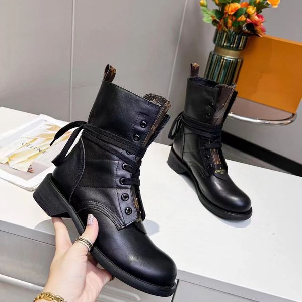 2022 new leather women's ankle boots op31 british style knight light luxury flat comfortable versatile casual multicolor round toe mart, Black
2022 new leather women's ankle boots op31 british style knight light luxury flat comfortable versatile casual multicolor round toe mart, Black