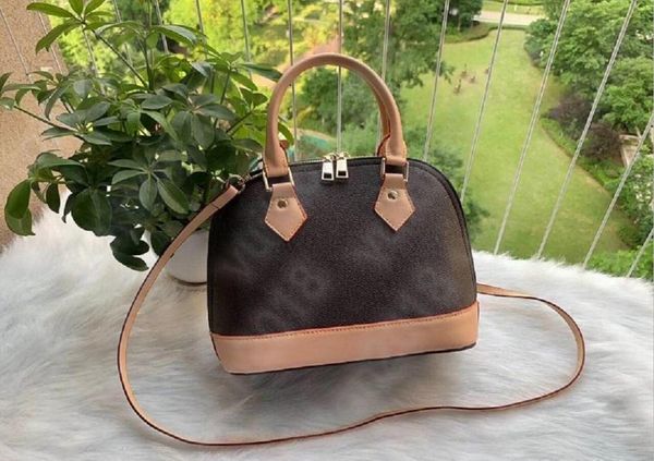 alma bb ladies cosmetic crossbody bags women shoulder bags luxurys designers bag leather handbags shell wallet purse tote
alma bb ladies cosmetic crossbody bags women shoulder bags luxurys designers bag leather handbags shell wallet purse tote