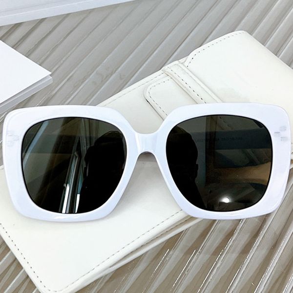 design euro-am celebs bigrim sunglasses uv400 55-19-140fashion italy plank square fullrim occhiali da sole for women for prescription goggle, White;black
design euro-am celebs bigrim sunglasses uv400 55-19-140fashion italy plank square fullrim occhiali da sole for women for prescription goggle, White;black