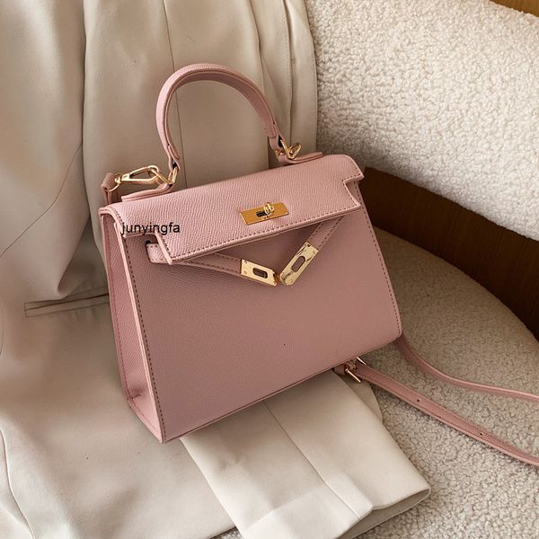 designer handbags kellyss herme advanced sense foreign style women's 2023 fashionable new fashion messenger versatile one shoulder port
designer handbags kellyss herme advanced sense foreign style women's 2023 fashionable new fashion messenger versatile one shoulder port
