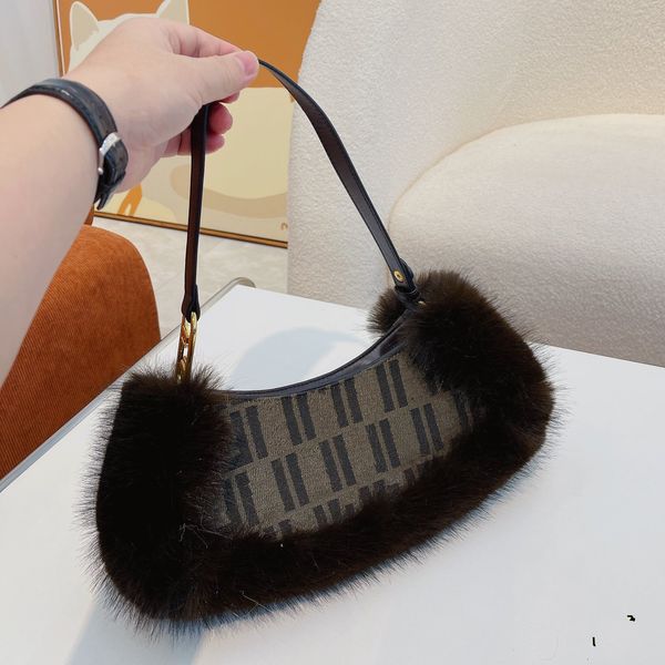 vintage presbyterian f underarm bag one shoulder portable lady messenger designer fall winter carved hair style
vintage presbyterian f underarm bag one shoulder portable lady messenger designer fall winter carved hair style