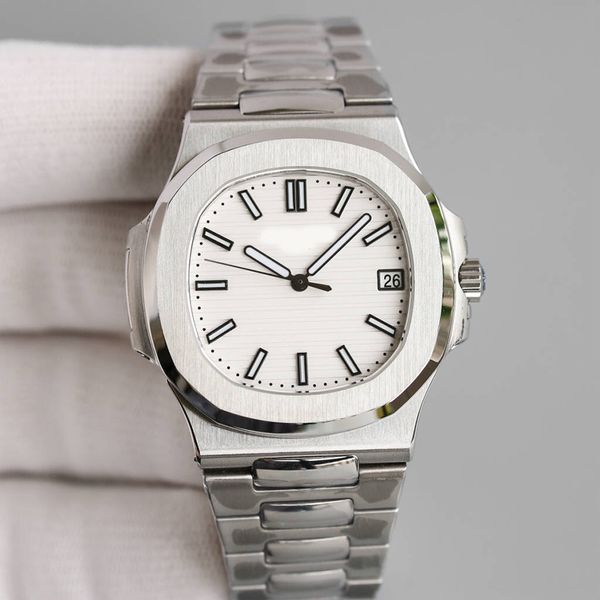 men's sports watch silver white dial 40mm sapphire crystal glass luminous three-dimensional time mark stainless steel montreal de luxe, Slivery;brown
men's sports watch silver white dial 40mm sapphire crystal glass luminous three-dimensional time mark stainless steel montreal de luxe, Slivery;brown