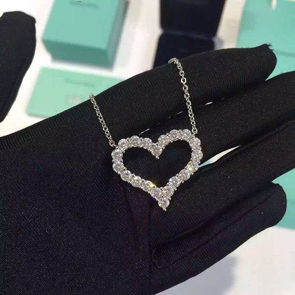 luxury jewelry designer necklace simple mens and womens necklace classic style anniversary gift leisure party suitable for very beautiful, Silver
luxury jewelry designer necklace simple mens and womens necklace classic style anniversary gift leisure party suitable for very beautiful, Silver