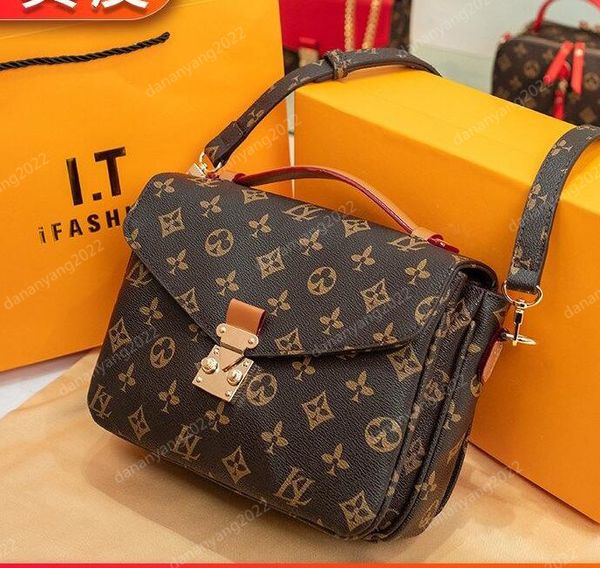 luxurys designers bag women handbag messenger bags leather crossbody shoulder bags tote
luxurys designers bag women handbag messenger bags leather crossbody shoulder bags tote