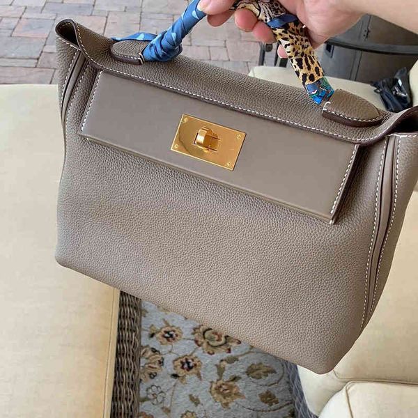 2022 designer women's herbag handbags mini togo cowhide handbag one shoulder messenger bag elegant commuter bag
2022 designer women's herbag handbags mini togo cowhide handbag one shoulder messenger bag elegant commuter bag