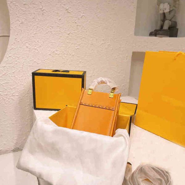 evening bag vintage bucket bags handbags tote classic weavn fashion leather letter beach travel lady luxurious wallets 220401
evening bag vintage bucket bags handbags tote classic weavn fashion leather letter beach travel lady luxurious wallets 220401