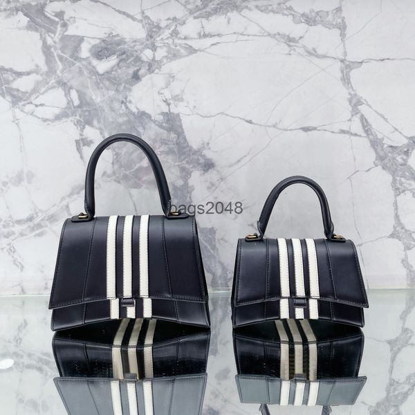 balencigaa evening bags luxurys designers shoulder bag wallets card holder cross body tote bags cards coins mens genuine leather handbags
balencigaa evening bags luxurys designers shoulder bag wallets card holder cross body tote bags cards coins mens genuine leather handbags