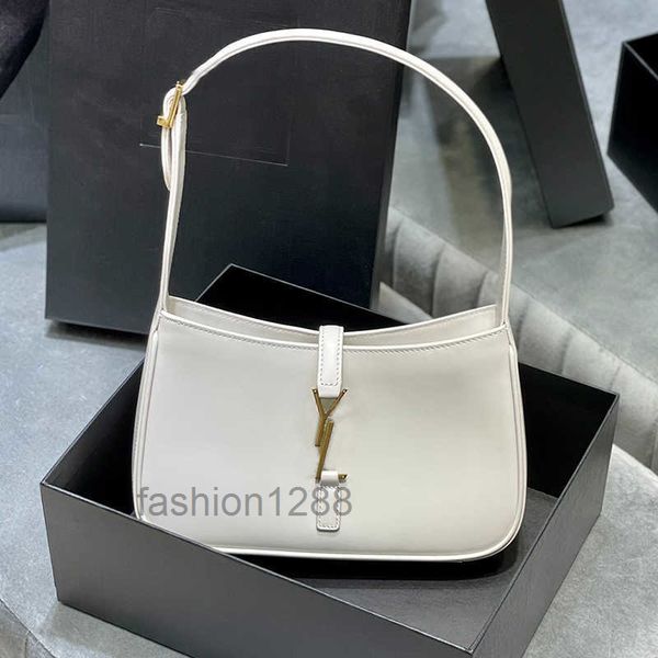 5a quality armpit bags ladies classic leather designer handbags for shoulder baguette multi-color fashion bag
5a quality armpit bags ladies classic leather designer handbags for shoulder baguette multi-color fashion bag
