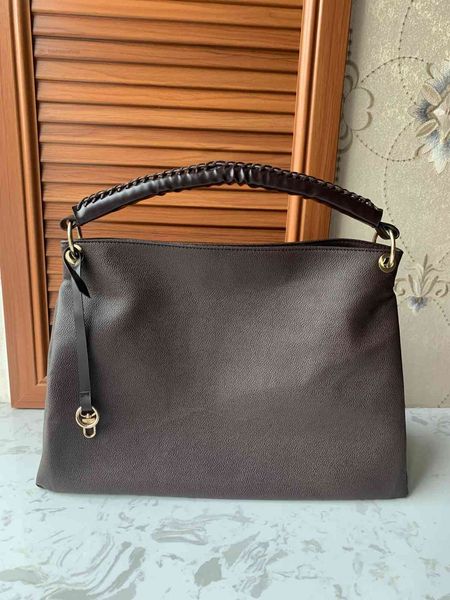 solds womens shoulder bag pruse women handbag tote crossbody bags purse on chain shoulder bags
solds womens shoulder bag pruse women handbag tote crossbody bags purse on chain shoulder bags