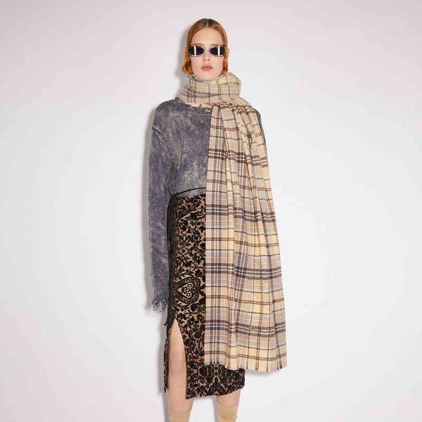 designer scarf acne sweden studios gw ac2022 new oatmeal beige soft waxy sanshou bai with plaid cashmere for women in autumn and winter, Blue;gray
designer scarf acne sweden studios gw ac2022 new oatmeal beige soft waxy sanshou bai with plaid cashmere for women in autumn and winter, Blue;gray