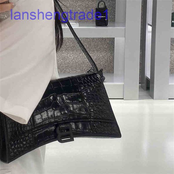 balenciga designer handbags sling back crocodile embossed armpit one shoulder portable hourglass female h6yj
balenciga designer handbags sling back crocodile embossed armpit one shoulder portable hourglass female h6yj