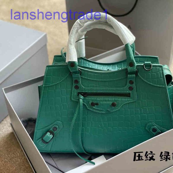 cowhide designer layer handbagss balencigas paris motorcycle aristocrati women fashion trend shoulder crossbody
cowhide designer layer handbagss balencigas paris motorcycle aristocrati women fashion trend shoulder crossbody