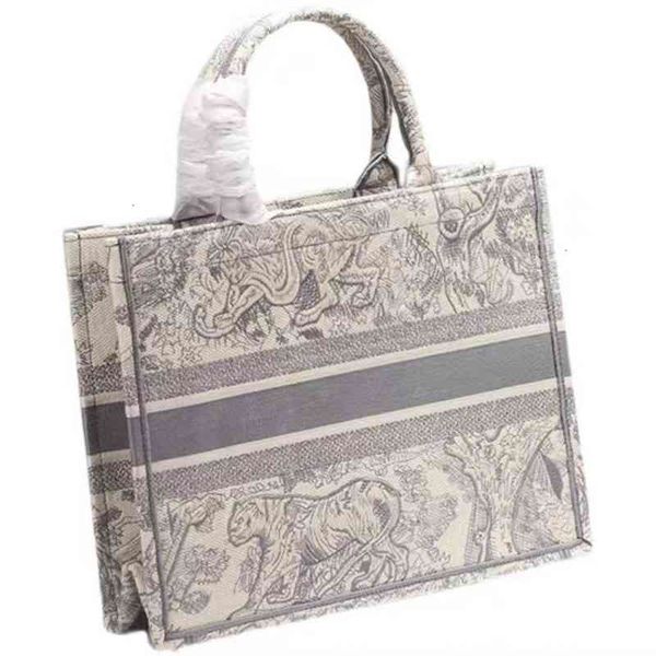 fashion tote bag handbags purses bags book tiger embroidery lady shopping book shoulder handbag large capacity classic designer womens
fashion tote bag handbags purses bags book tiger embroidery lady shopping book shoulder handbag large capacity classic designer womens