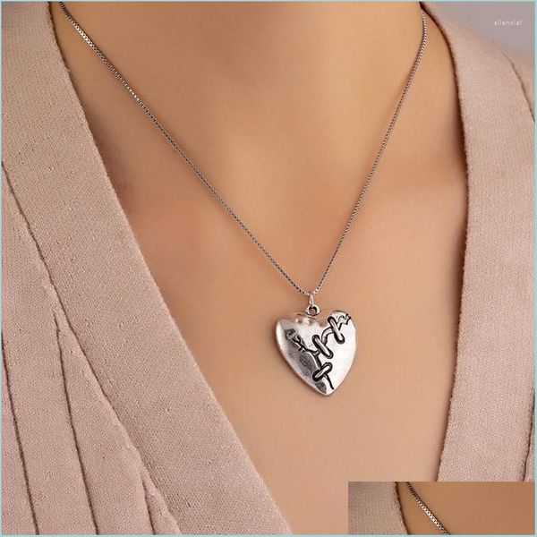 chokers choker ins punk hip-hop bat broken heart pendant necklaces trendy korean fashion women party jewelry drop delivery 2021 pendan dhln2, Golden;silver
chokers choker ins punk hip-hop bat broken heart pendant necklaces trendy korean fashion women party jewelry drop delivery 2021 pendan dhln2, Golden;silver