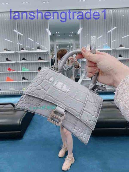 designer balenciga handbags xs hourglassb crocodile portable single shoulder messenger bag women's
designer balenciga handbags xs hourglassb crocodile portable single shoulder messenger bag women's