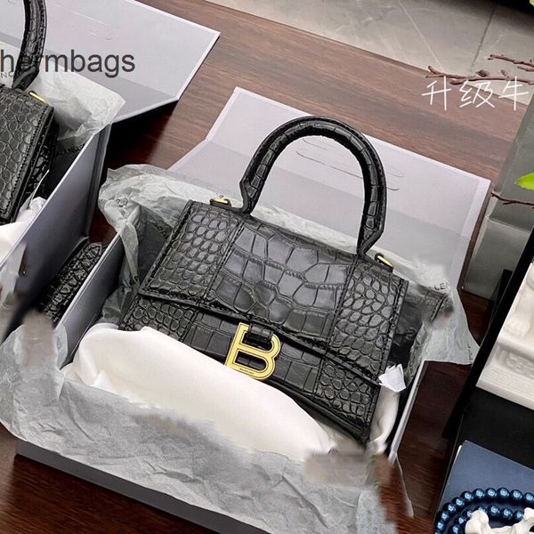 brand balencaigass italy bag bags versatile 2022 shoulder cowhide crocodile hourglass designer foreign style single mess luxurys lmh0
brand balencaigass italy bag bags versatile 2022 shoulder cowhide crocodile hourglass designer foreign style single mess luxurys lmh0