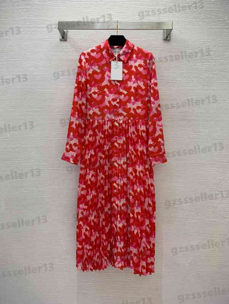 designer women dress fashion contrasting heart logo print dresses single-breasted pleated lapel long-sleeve shirt dress size s-xxl 0912, Black;gray
designer women dress fashion contrasting heart logo print dresses single-breasted pleated lapel long-sleeve shirt dress size s-xxl 0912, Black;gray