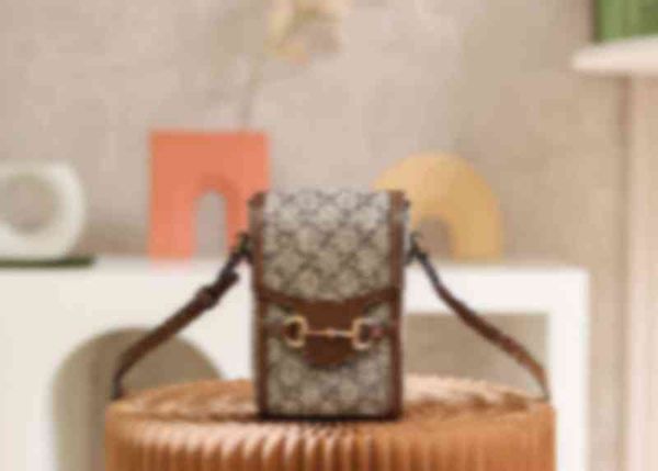 luxury brand design evening bags horsebit 1955 mini bag 625615 92tcg 8563 woman letter shoulder bag messenger real leather ophidia mini phon
luxury brand design evening bags horsebit 1955 mini bag 625615 92tcg 8563 woman letter shoulder bag messenger real leather ophidia mini phon