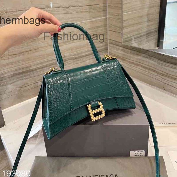 bag bags portable shoulder balencaigass italy brand hanbags b-buckle crocodile 2022 designer messenger luxurys women hourglass handbag paris
bag bags portable shoulder balencaigass italy brand hanbags b-buckle crocodile 2022 designer messenger luxurys women hourglass handbag paris