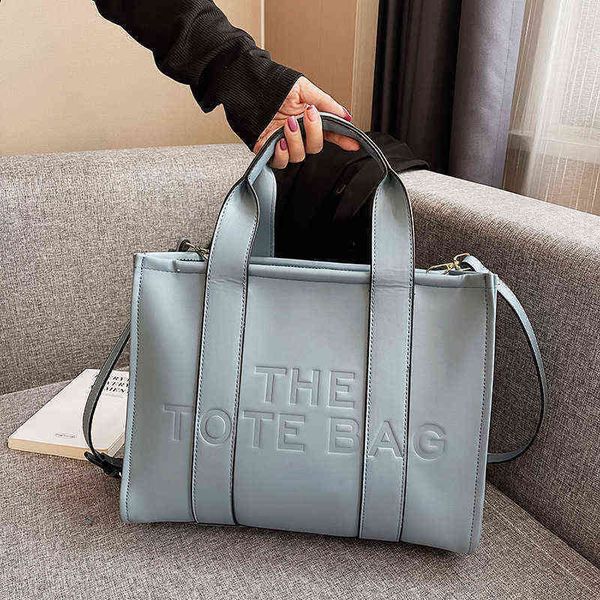 designer luxury women the tote bag fashion versatile handbags shoulder crossbody bags purse tories totes large capacity saddle wallets 7a v
designer luxury women the tote bag fashion versatile handbags shoulder crossbody bags purse tories totes large capacity saddle wallets 7a v