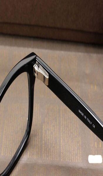 wholetom 5176 brand designer plank big frame eyeglasses frames for women retro myopia eyeglasses frames with case, Silver
wholetom 5176 brand designer plank big frame eyeglasses frames for women retro myopia eyeglasses frames with case, Silver