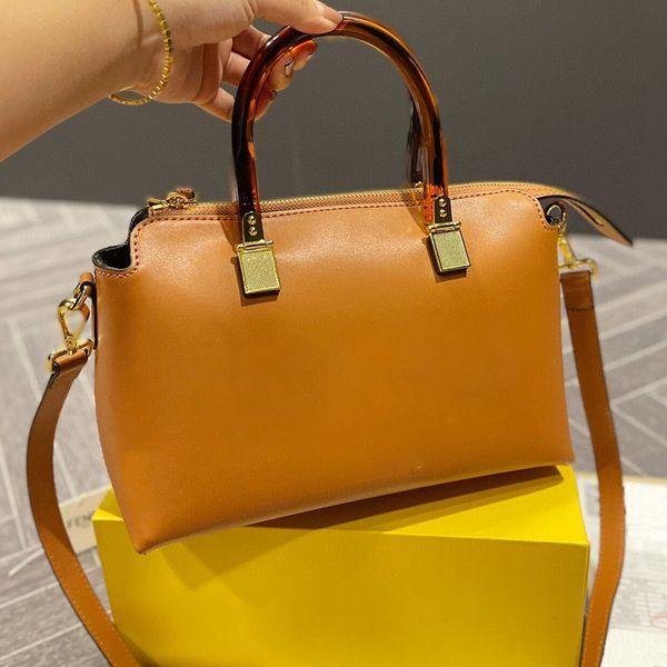 designer lady luxuries designers women bag real leather handbags with strap shoulder messenger bag pillow ladies luxury portable practical l
designer lady luxuries designers women bag real leather handbags with strap shoulder messenger bag pillow ladies luxury portable practical l