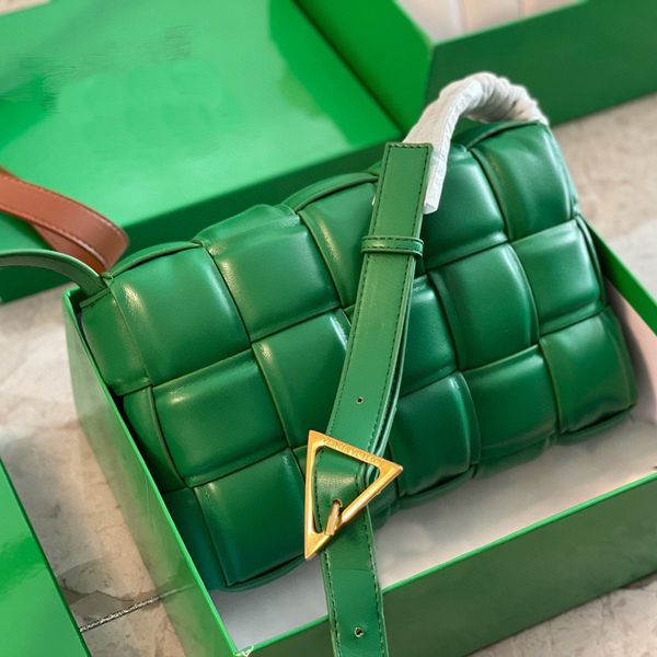 2022 cassette shoulder bag organic crossbody handbag designer women's fashion genuine leather handbags shoulders strap luxury
2022 cassette shoulder bag organic crossbody handbag designer women's fashion genuine leather handbags shoulders strap luxury