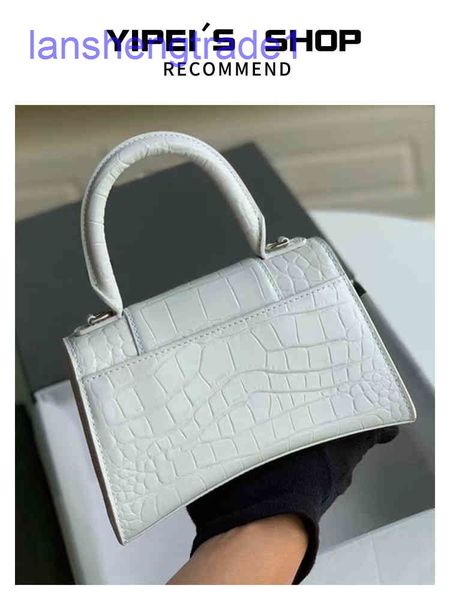 women's leather b family one shoulder slant cross hand alligator hourglass fashion small square bag mmom
women's leather b family one shoulder slant cross hand alligator hourglass fashion small square bag mmom