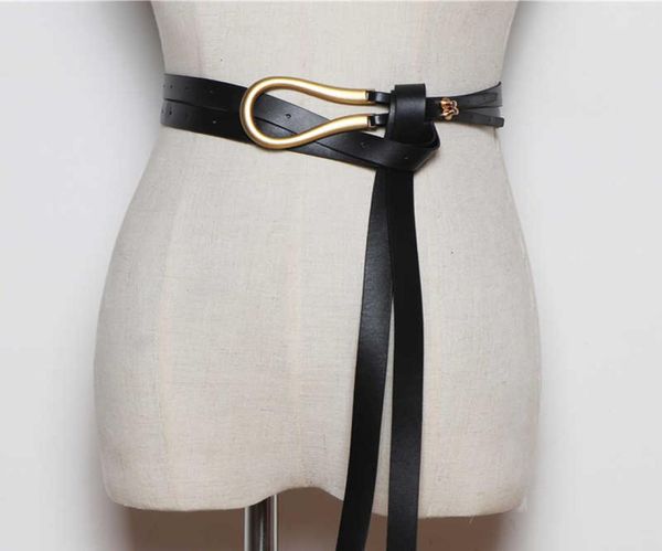 fashion light gold weight alloy buckle knotted belt solid long waistbands women knot belts soft pu leather body belt coat 210630, Black;brown
fashion light gold weight alloy buckle knotted belt solid long waistbands women knot belts soft pu leather body belt coat 210630, Black;brown