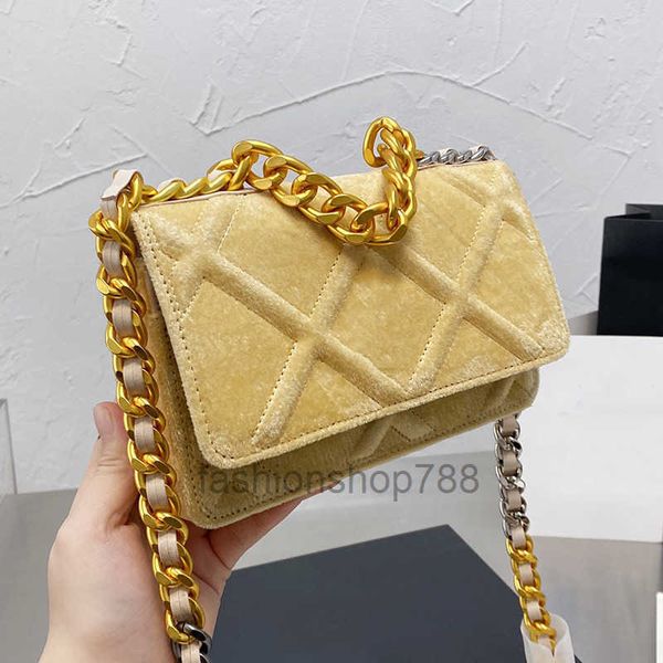 designer velvet bag womens crossbody bags luxurys two-color thick chain handbag classic 19s diamond lattice mini shoulder purse
designer velvet bag womens crossbody bags luxurys two-color thick chain handbag classic 19s diamond lattice mini shoulder purse