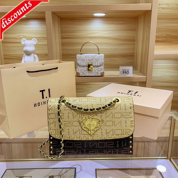 designer bags women's 2022 new fashion chain small square light luxury one shoulder crossbody underarm handbag
designer bags women's 2022 new fashion chain small square light luxury one shoulder crossbody underarm handbag