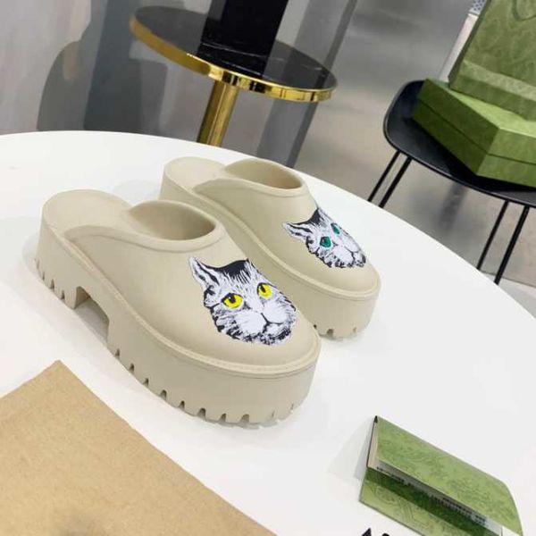 sandals new perforated slippers designer sandals luxury platform slide hollow pattern slippers transparent materials sandal rubber flats sli, Black
sandals new perforated slippers designer sandals luxury platform slide hollow pattern slippers transparent materials sandal rubber flats sli, Black