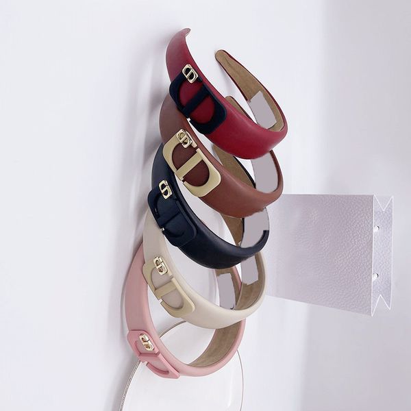 23ss 20color brand desinger letter headbands leather letters headband hair hoop headwear hair accessories for women girls headwrap, Silver
23ss 20color brand desinger letter headbands leather letters headband hair hoop headwear hair accessories for women girls headwrap, Silver