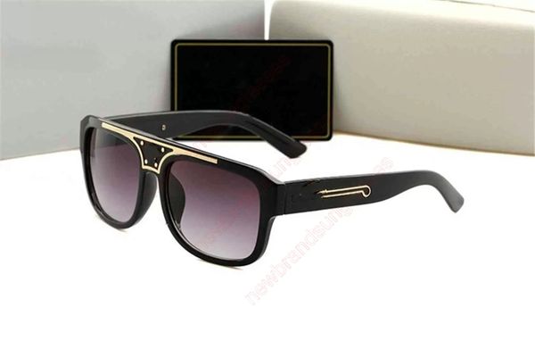 2022 women's luxury brand design square sunglasses with web men women oval sunglasses mask-shaped bee medusaes sunglass female eyewear, White;black
2022 women's luxury brand design square sunglasses with web men women oval sunglasses mask-shaped bee medusaes sunglass female eyewear, White;black