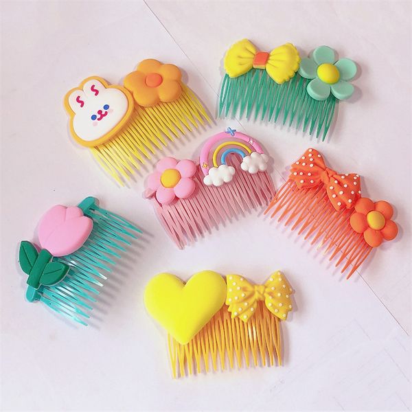 2022 new children's cute cartoon flowers hair comb headwear sweet girl princess hair accessories bangs finishing artifact, Slivery;white
2022 new children's cute cartoon flowers hair comb headwear sweet girl princess hair accessories bangs finishing artifact, Slivery;white