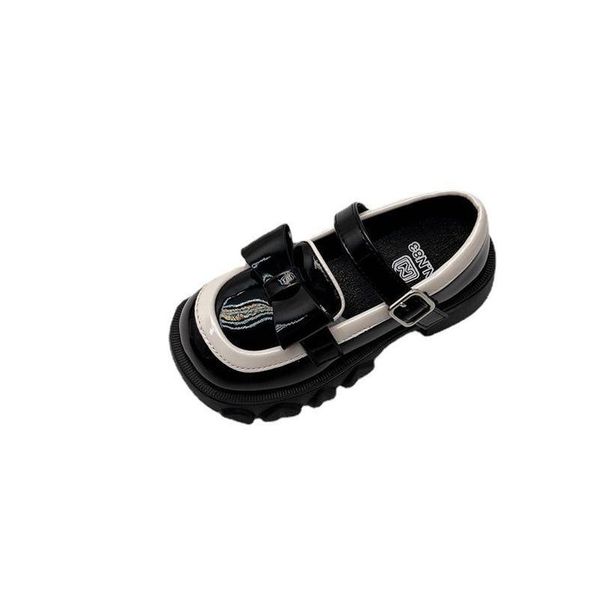 sneakers baby shoes children casual autumn square head bow girl princess patent leather shiny single fashion e5516, Black;red
sneakers baby shoes children casual autumn square head bow girl princess patent leather shiny single fashion e5516, Black;red