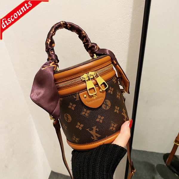 designer bags small women's 2022 new fashion printed portable single shoulder messenger round evening clutches luxury handbags
designer bags small women's 2022 new fashion printed portable single shoulder messenger round evening clutches luxury handbags