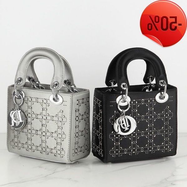 designer hong kong it agency purchase high-quality princs diana casual fashion women's versatile flash beads portable shoulder bag fact
designer hong kong it agency purchase high-quality princs diana casual fashion women's versatile flash beads portable shoulder bag fact