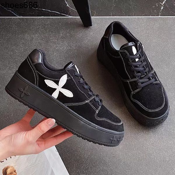 smfk pattern board shoes small white shoes women's 2022 spring new leather sneakers thick soled casual sports shoes, Black
smfk pattern board shoes small white shoes women's 2022 spring new leather sneakers thick soled casual sports shoes, Black