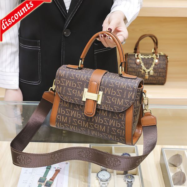 designer bags 2022 new leather texture square lock hand-held shoulder lattice senior small leisure messenger women's
designer bags 2022 new leather texture square lock hand-held shoulder lattice senior small leisure messenger women's