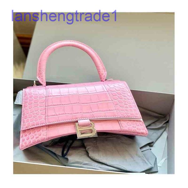 evening bags paris designer 2022 french minority high sense super fire small single family portale leather female messenger hourglass
evening bags paris designer 2022 french minority high sense super fire small single family portale leather female messenger hourglass