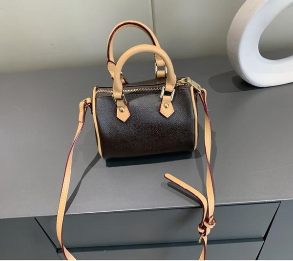 women messenger bag handbags brown color leather shoulder bag crossbody bags mini pillow bag
women messenger bag handbags brown color leather shoulder bag crossbody bags mini pillow bag