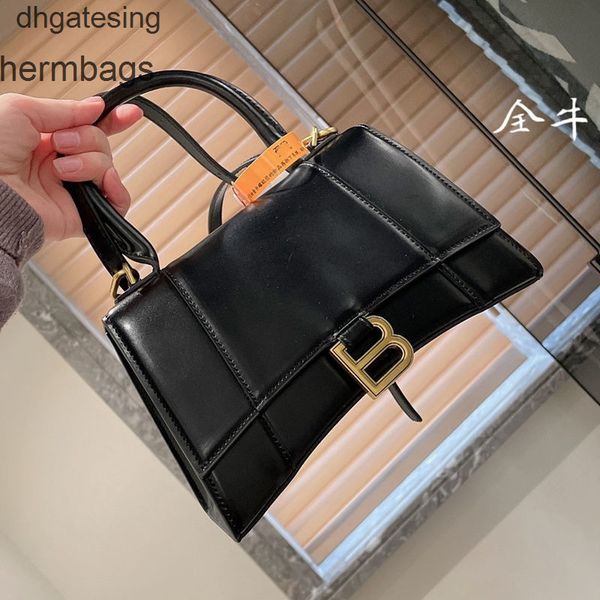 bags balencaigass bag italy portable brand shoulder designer style 2022 leather advanced hourglass light luxury letter autumn winter foreign
bags balencaigass bag italy portable brand shoulder designer style 2022 leather advanced hourglass light luxury letter autumn winter foreign