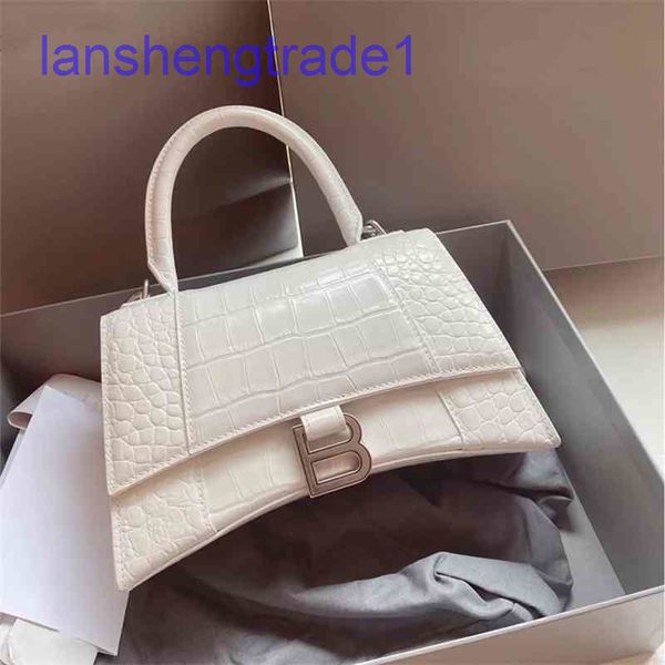 evening s paris designer handags 2022 hourglass mini high version b-utton crocodile leather women's single messenger handag shoulder
evening s paris designer handags 2022 hourglass mini high version b-utton crocodile leather women's single messenger handag shoulder