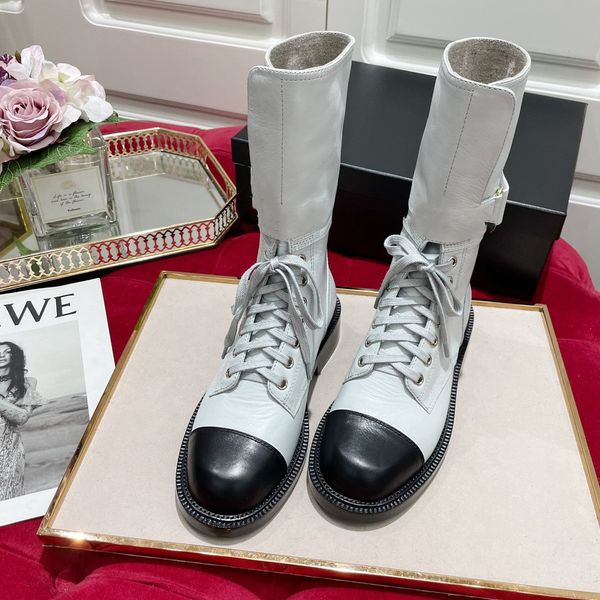 2022 autumn/winter round toe ankle boots with leather lacing at athleisure & athflow, Black
2022 autumn/winter round toe ankle boots with leather lacing at athleisure & athflow, Black