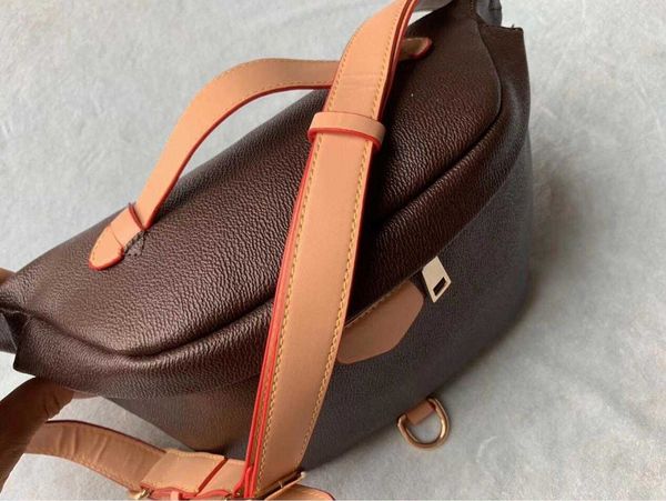 2019 new handbags men's women bags designer square waist bag fanny packs lady's belt bags women's famous brand chest handbag
2019 new handbags men's women bags designer square waist bag fanny packs lady's belt bags women's famous brand chest handbag