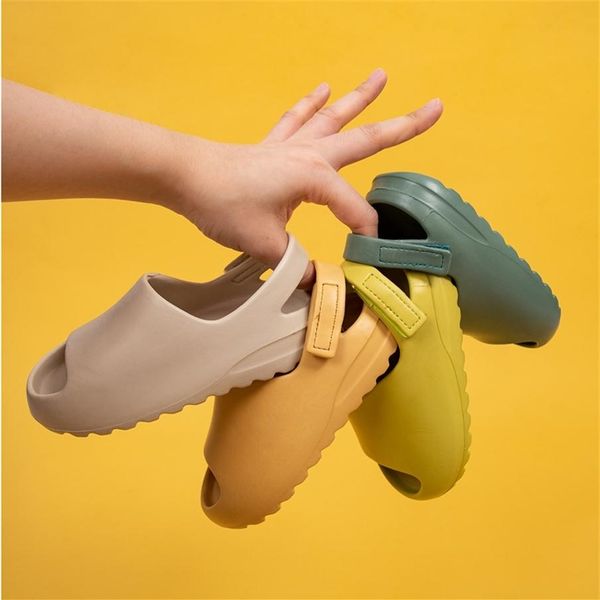 cloud toddler child beach sandals pillow slipper boy girl indoor soft shower shoe platform sole kids outdoor summer slides 220606208w, Black;grey
cloud toddler child beach sandals pillow slipper boy girl indoor soft shower shoe platform sole kids outdoor summer slides 220606208w, Black;grey