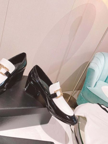 2023 women's leather dress shoes designer loafers women luxury loafers size 35 to 40, Black
2023 women's leather dress shoes designer loafers women luxury loafers size 35 to 40, Black